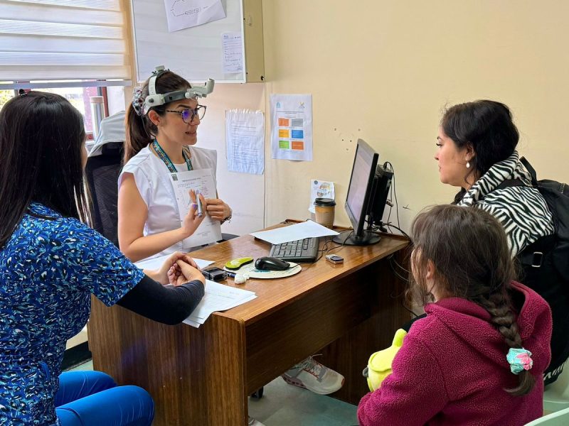 Los pacientes que fueron atendidos llevaban esperando un año en promedio en listas de espera.